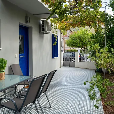 Captains' House Villa *