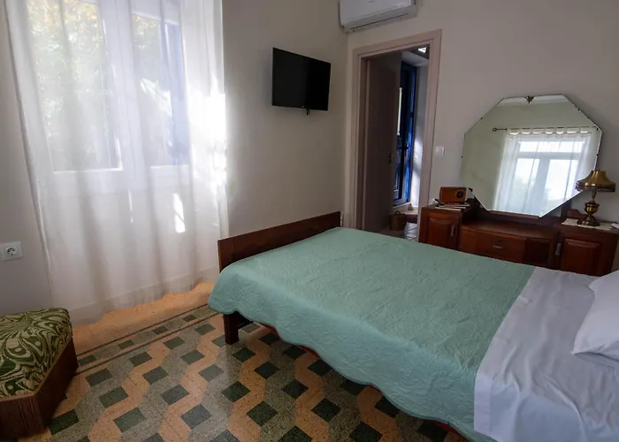 Villa Captains' House