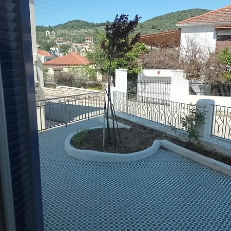 Captains' House Villa *